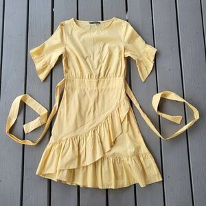 Lefon Yellow Short Ruffle Sleeve Round Neck Tulip Hem Tie Waist Dress‎ Si…